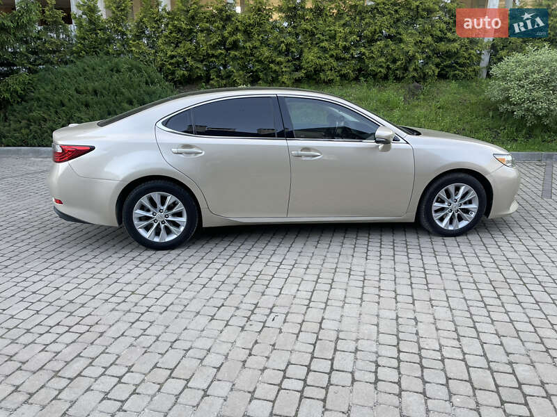 Седан Lexus ES 2012 в Львові фото 5 Седан Lexus ES 2012 в Львові