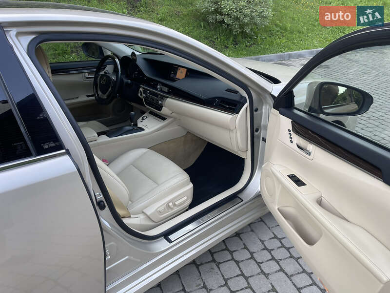 Седан Lexus ES 2012 в Львові фото 17 Седан Lexus ES 2012 в Львові