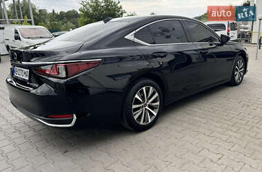 Седан Lexus ES 2020 в 