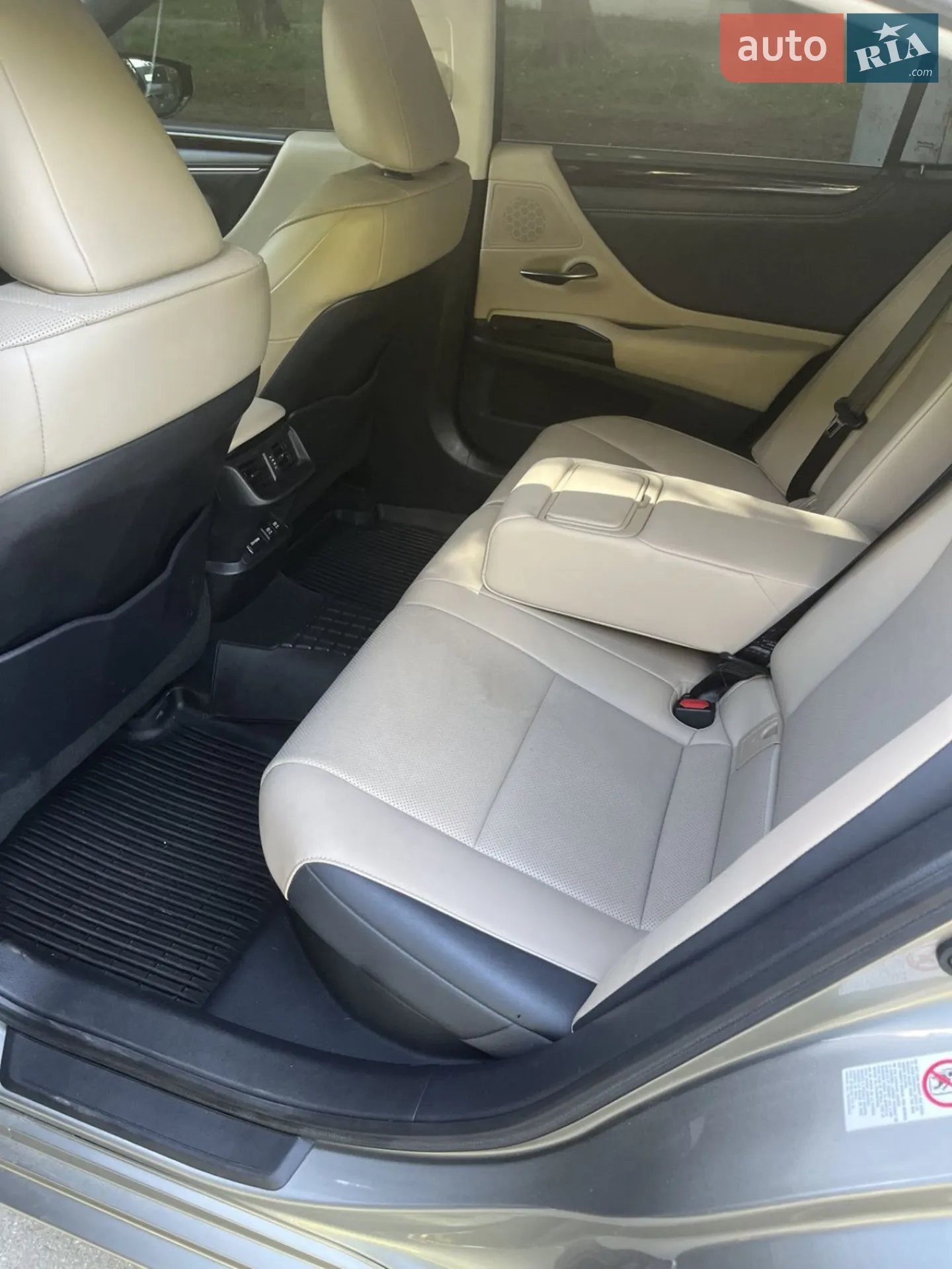 2019 Lexus ES - мініатюра 11