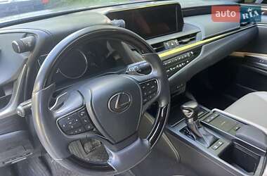 Седан Lexus ES 2019 в Києві