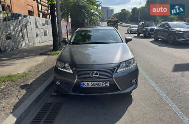 Седан Lexus ES 2015 в Києві