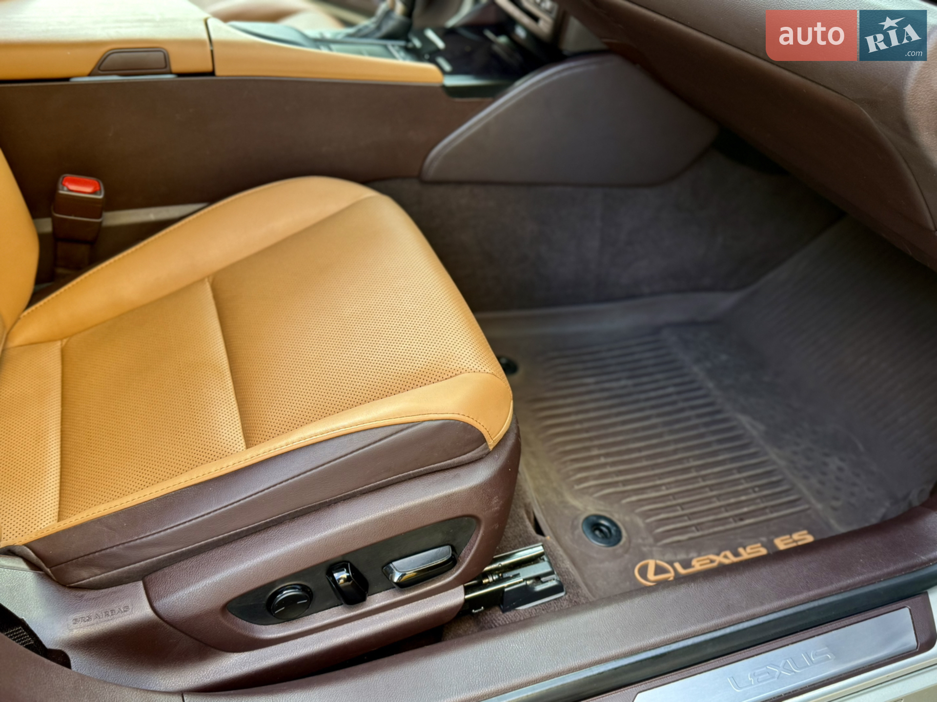 2021 Lexus ES - мініатюра 17