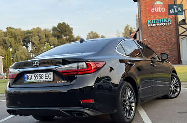 Седан Lexus ES 2018 в 