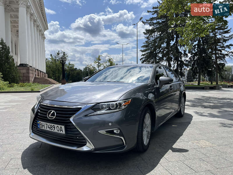 Седан Lexus ES 2014 в Краматорську фото Седан Lexus ES 2014 в Краматорську