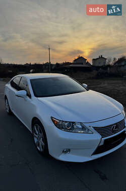 Седан Lexus ES 2012 в Києві
