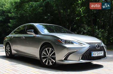 Седан Lexus ES 2019 в Києві
