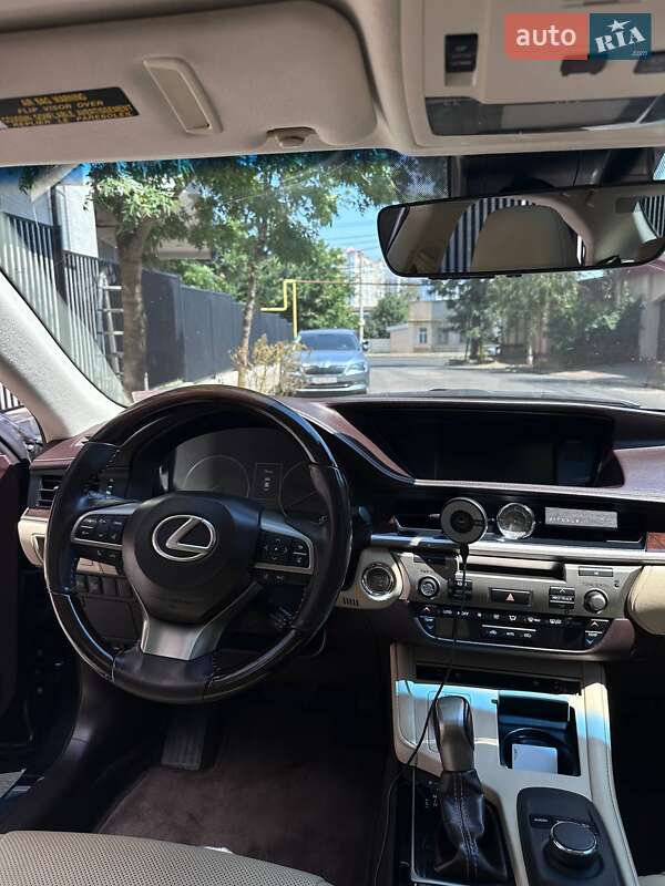 Седан Lexus ES 2017 в Одессе