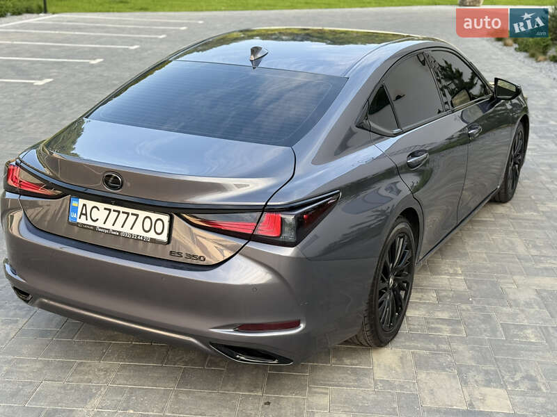 Седан Lexus ES 2020 в Луцке