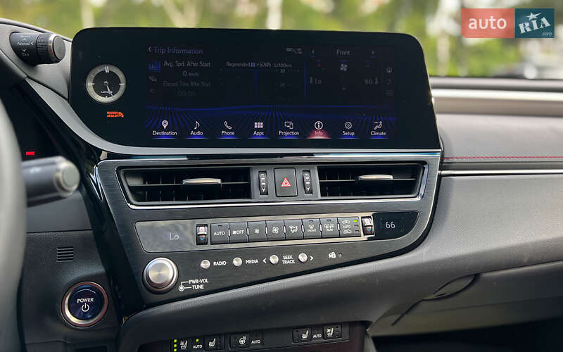 Седан Lexus ES 2022 в Львове