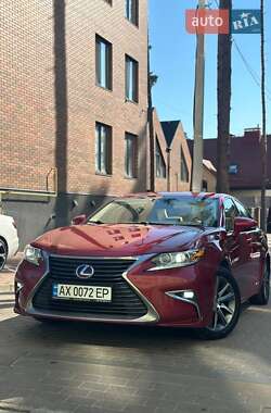 Седан Lexus ES 2016 в Києві