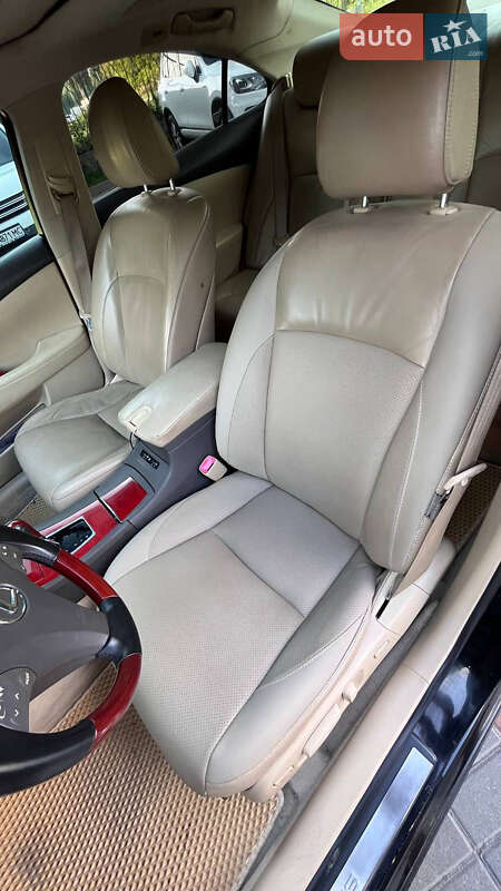 Седан Lexus ES 2008 в Броварах