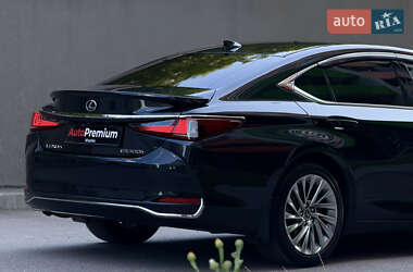 Седан Lexus ES 2022 в 