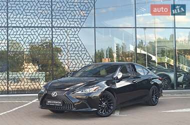 Седан Lexus ES 2018 в Києві