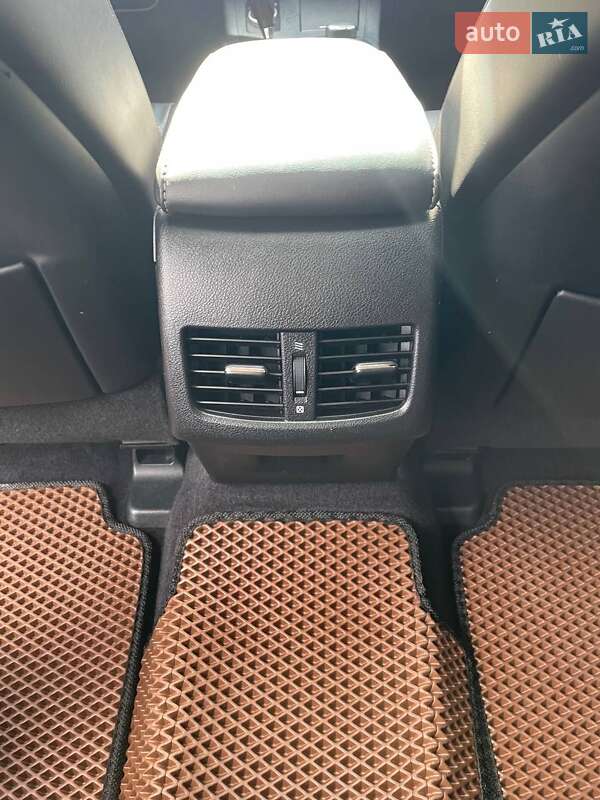 Седан Lexus ES 2014 в Киеве