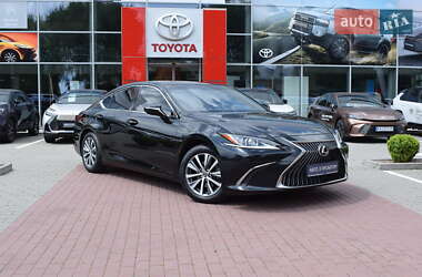 Седан Lexus ES 2019 в 
