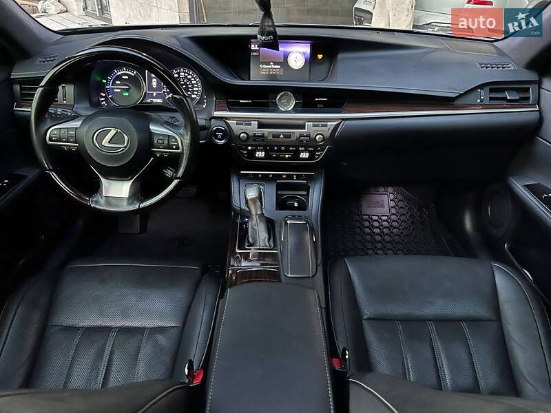 Седан Lexus ES 2016 в Одессе