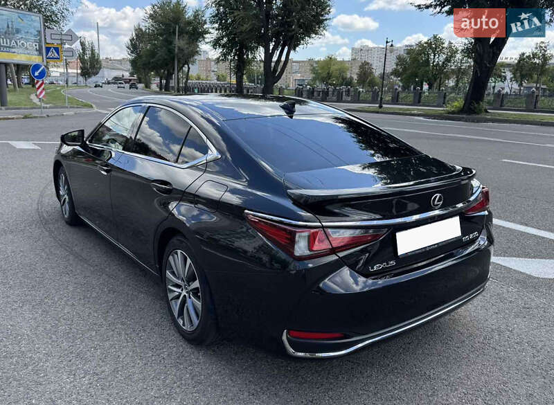 Седан Lexus ES 2018 в Харькове фото 5 Седан Lexus ES 2018 в Харькове