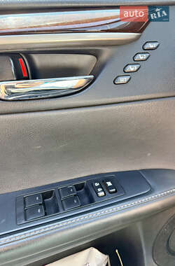 Седан Lexus ES 2012 в Одесі