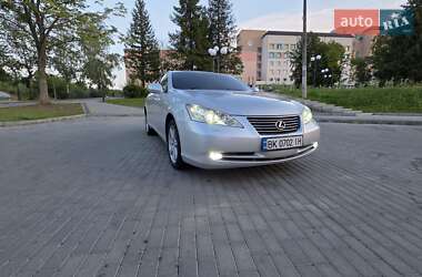Седан Lexus ES 2007 в Ровно