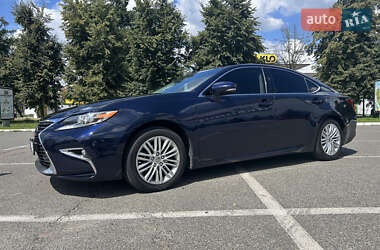 Седан Lexus ES 2015 в 