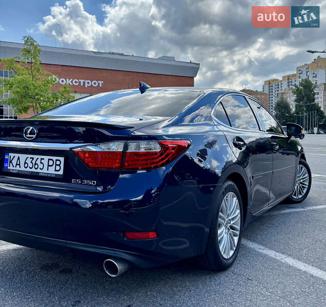 Седан Lexus ES 2015 в Киеве фото 13 Седан Lexus ES 2015 в Киеве