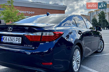 Седан Lexus ES 2015 в 