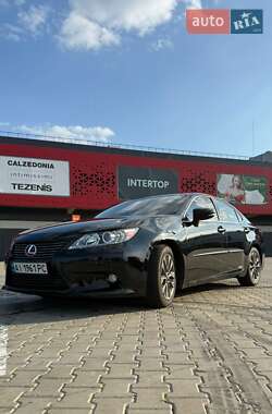 Седан Lexus ES 2013 в Киеве