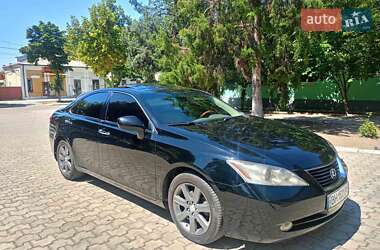 Седан Lexus ES 2006 в Килии