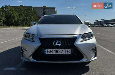 Седан Lexus ES 2014 в 