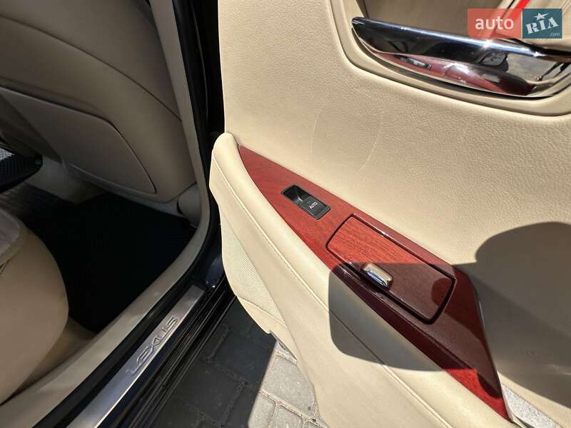 Седан Lexus ES 2007 в Роздільній