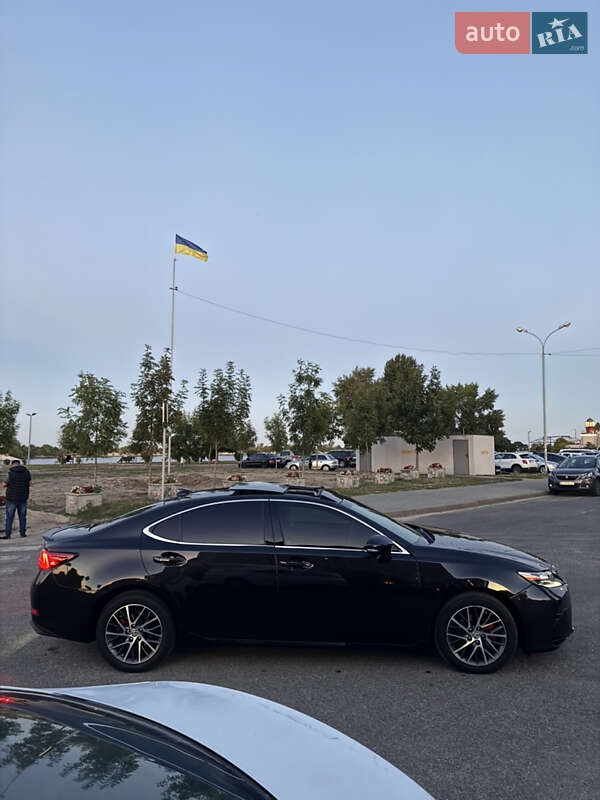 Седан Lexus ES 2018 в Черкасах фото 12 Седан Lexus ES 2018 в Черкасах