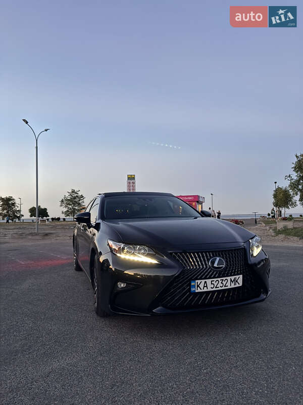 Седан Lexus ES 2018 в Черкасах фото 13 Седан Lexus ES 2018 в Черкасах