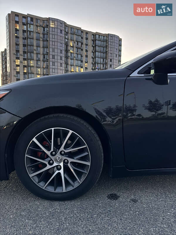 Седан Lexus ES 2018 в Черкасах фото 18 Седан Lexus ES 2018 в Черкасах