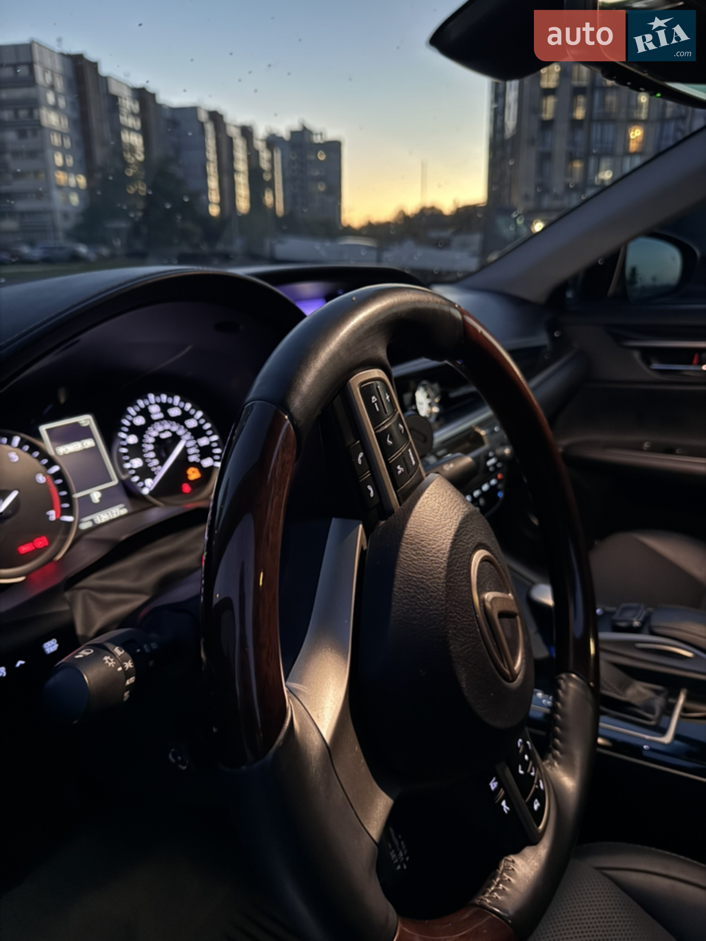 2018 Lexus ES - мініатюра 27