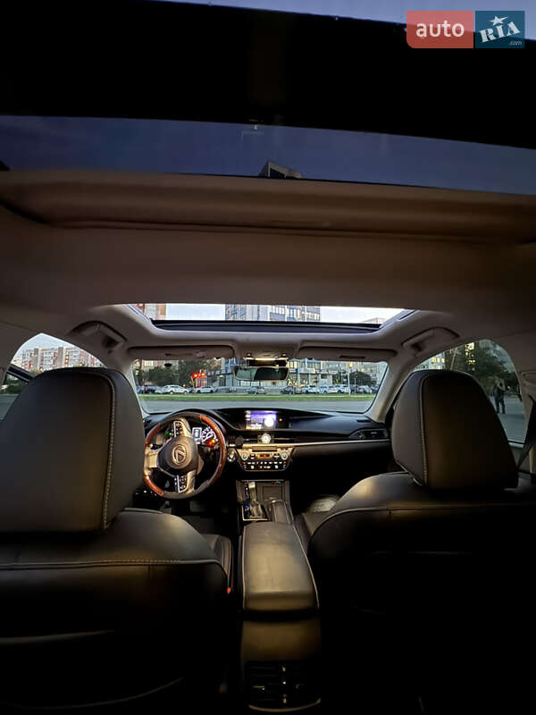 Седан Lexus ES 2018 в Черкасах фото 31 Седан Lexus ES 2018 в Черкасах