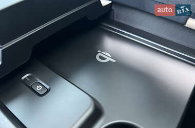 Седан Lexus ES 2020 в 