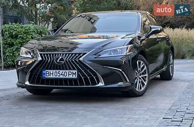 Седан Lexus ES 2022 в 