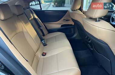 Седан Lexus ES 2022 в 