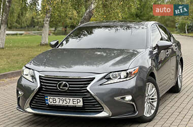 Седан Lexus ES 2016 в Ровно