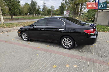 Седан Lexus ES 2005 в Брошневі
