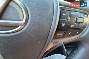 Седан Lexus ES 2021 в Чернигове