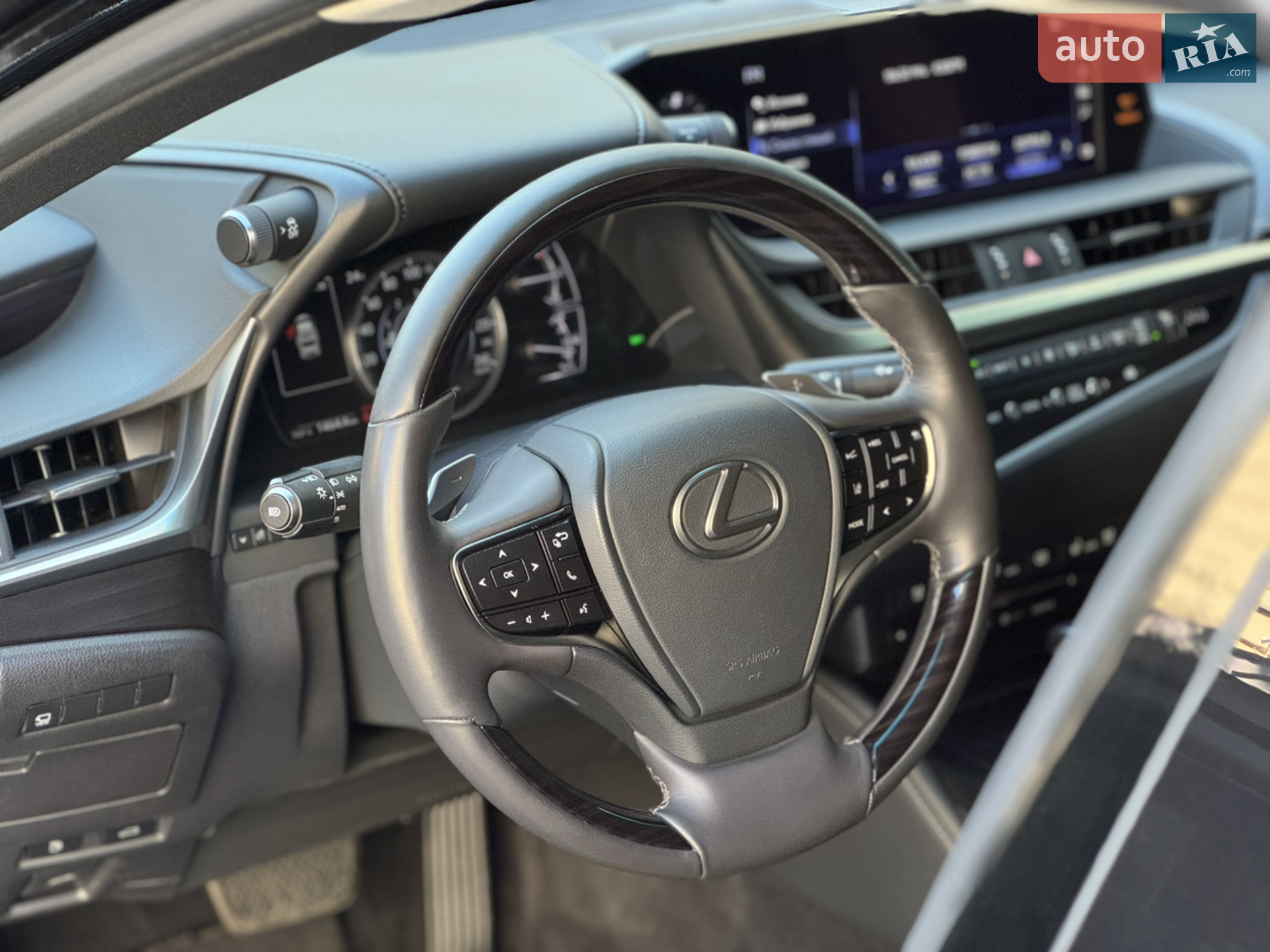 2018 Lexus ES - мініатюра 19