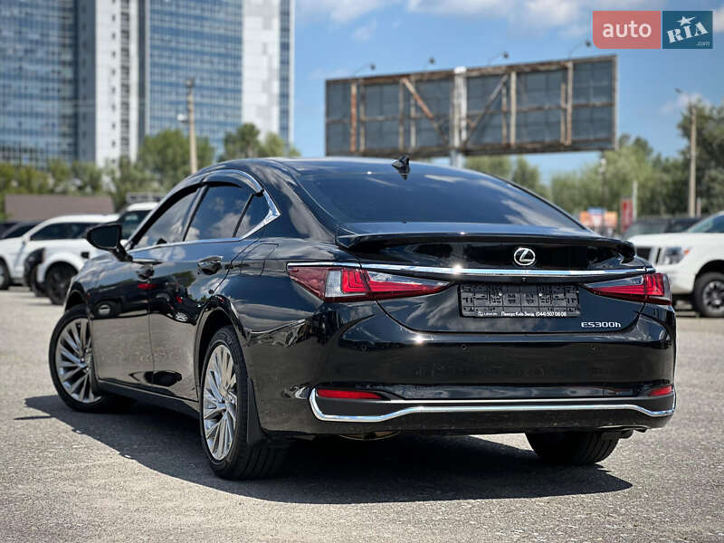 Седан Lexus ES 2024 в Киеве