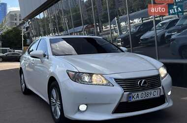 Седан Lexus ES 2012 в Киеве