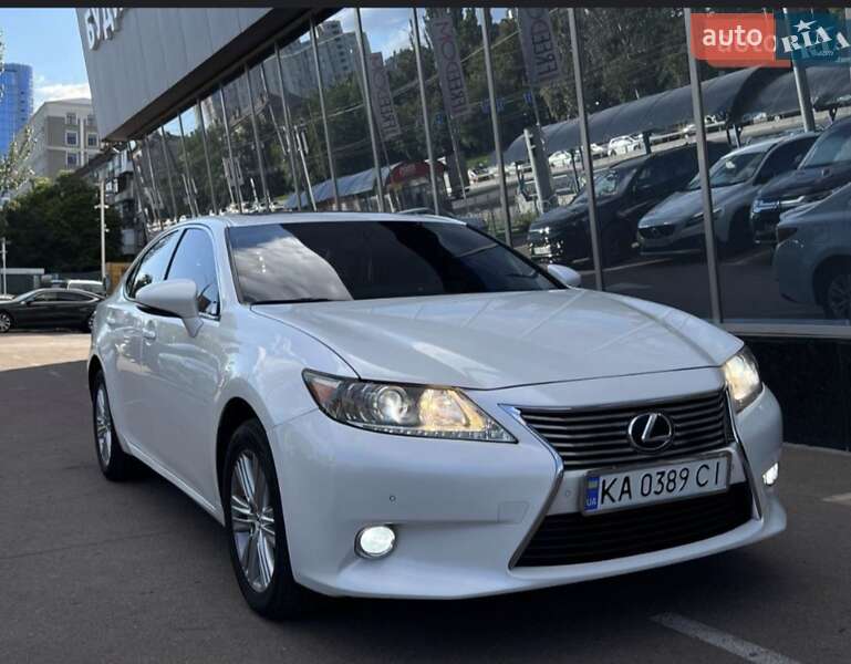 Lexus ES 2012