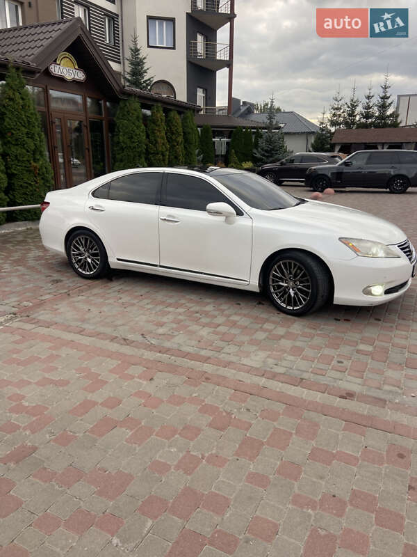 Седан Lexus ES 2011 в Тернополі фото 4 Седан Lexus ES 2011 в Тернополі