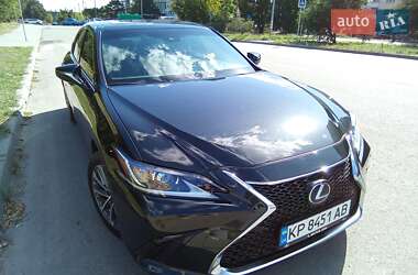 Седан Lexus ES 2021 в 