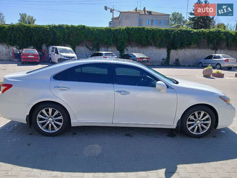 Седан Lexus ES 2008 в Виннице