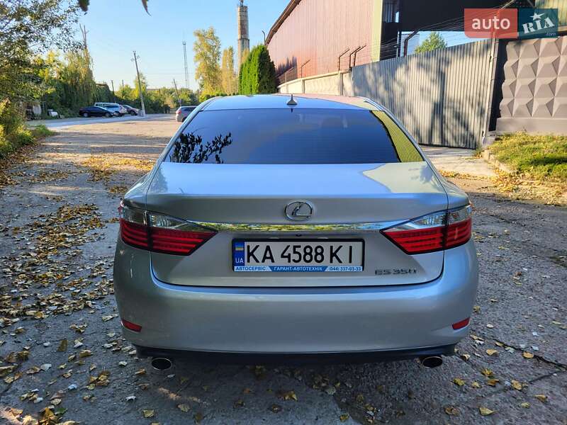 Седан Lexus ES 2014 в Киеве